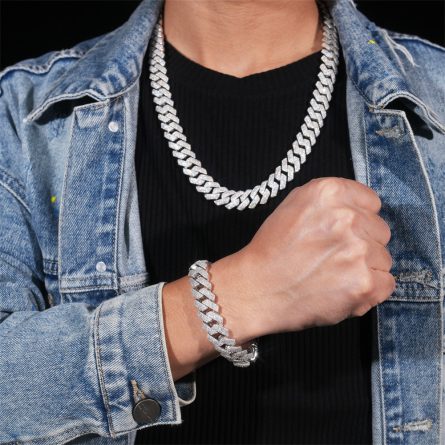 European And American Hot Selling 15Mm Four-Row Stone Full Of Mossanite Stone S925 Silver Cuban Chain Hip-Hop Trendy Necklace - Image 4