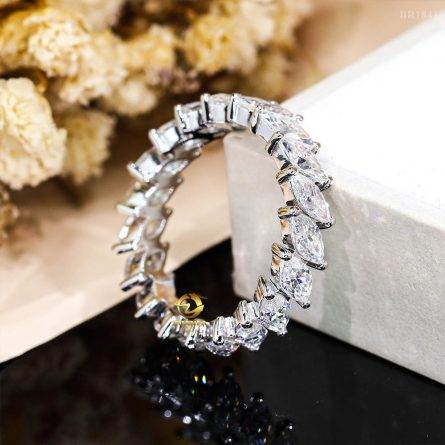 European And American Hip-Hop 925 Silver Inlaid Vvs Horse-Eye Mossan Ring For Men And Women Full Ring Ins Fashion Trend Full Diamond - Image 4