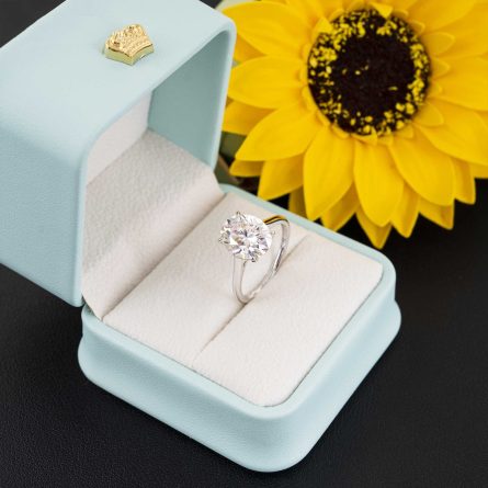 Hot 10K Gold-Set D-Color Moissanite Ring, Egg-Shaped Cut Moissanite Fashionable Simple Wedding Ring - Image 4