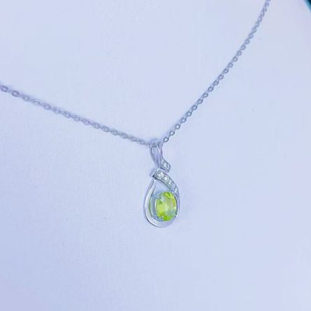 925 Sterling Silver Natural Peridot Ribbon Pendant Necklace Light Luxury Retro Simple Gem Clavicle Chain Simple Women - Image 3