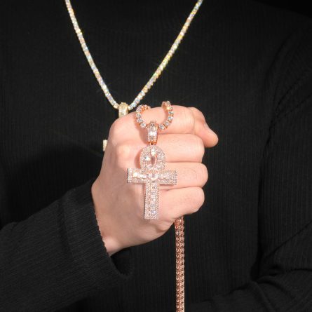 European And American Hip-Hop New S925 Silver-Inlaid D-Color Moissanite Cross Pendant Single Pendant With Gra Certificate Over-Diamond Pen - Image 4