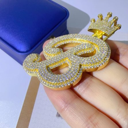 New European And American S925 Sterling Silver Inlaid With Mossanite Diamond Crown Letter Pendant Ins Fashion Trendy Hip-Hop Pendant - Image 3