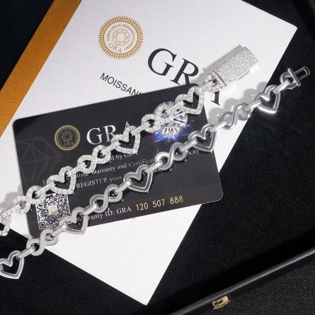 Diamond New Cuban Chain 8.5Mm Heart-Shaped Eight-Character Chain S925 Silver-Inlaid D- Mossanite Cuban Chain European And American Necklace - Image 4