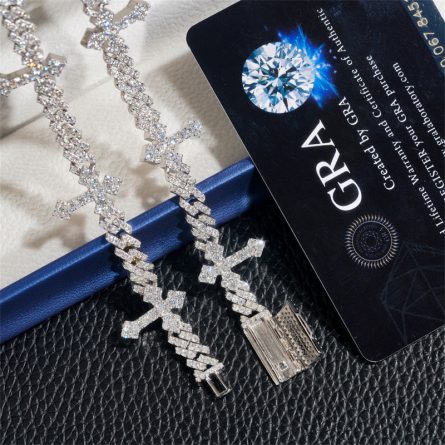 European And American Cuban Chain Single Row Stone 6Mm Full Of D-Color Moissanite S925 Silver Cross Cuban Chain Accessories - Image 4