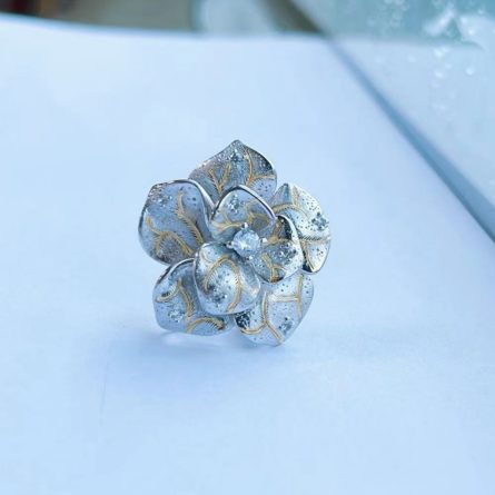 Light Luxury Camellia S925 Sterling Silver Moissan Diamond Color Separation Niche Brooch Pendant Two Fashionable High-End Jewelry - Image 3
