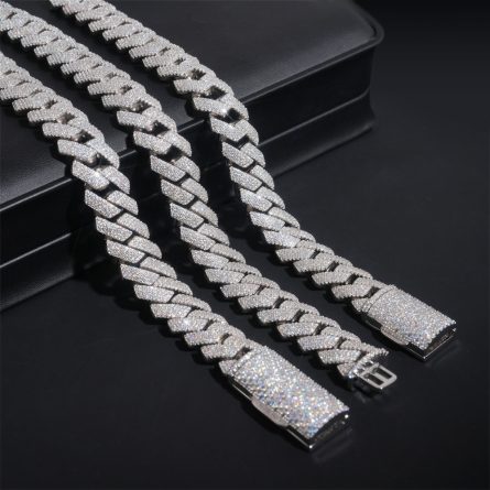 European And American Hot Selling 15Mm Four-Row Stone Full Of Mossanite Stone S925 Silver Cuban Chain Hip-Hop Trendy Necklace - Image 3