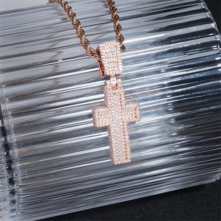 Diamond New Product Trade Specializes In Cross Pendant Mossanite Stone Inlaid With Sterling Silver Gold-Plated European And American Hip-Hop Trendy Jewelry - Image 4