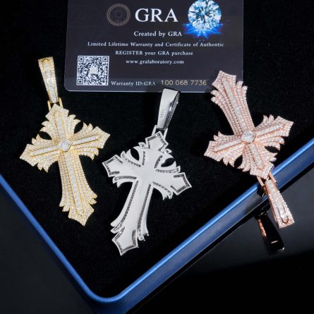 European And American New S925 Silver Inlaid Mossanite Hip-Hop Cross Pendant Classic Men And Women Neck Jewelry - Image 4