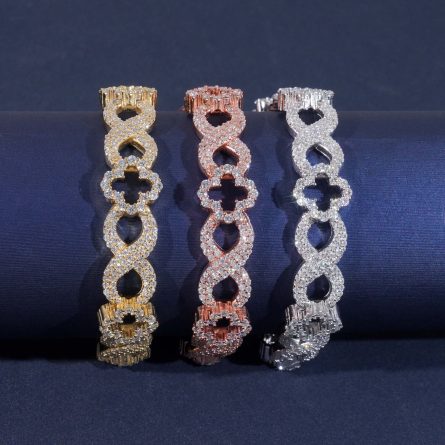 New Products Are Available, European And American Hip-Hop S925 Silver Mossanite Bracelet 13Mm Four-Leaf Clover Cuban Chain Handpiece - Image 4