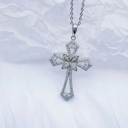 S925 Sterling Silver Micro-Inlaid Moissan Necklace Cross Pendant Jewelry Spot European And American Fashion Girl Collarbone Chain - Image 4