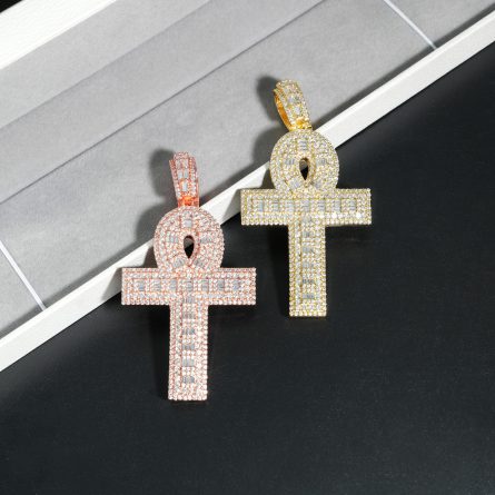 European And American Hip-Hop New S925 Silver-Inlaid D-Color Moissanite Cross Pendant Single Pendant With Gra Certificate Over-Diamond Pen - Image 2