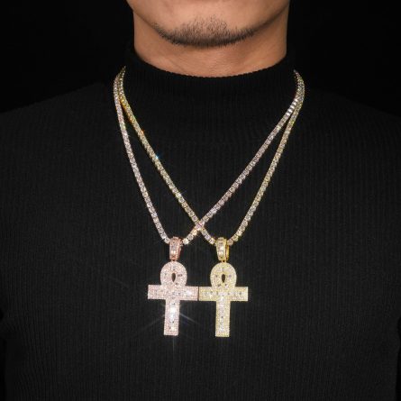 European And American Hip-Hop New S925 Silver-Inlaid D-Color Moissanite Cross Pendant Single Pendant With Gra Certificate Over-Diamond Pen - Image 3