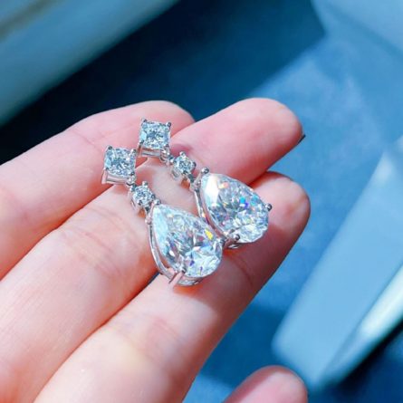 Water Drop Moissanzircon Earrings For Women'S Dance Party Simple Earrings European And American Commuting Earrings Fashion Trend Ins Style - Image 4