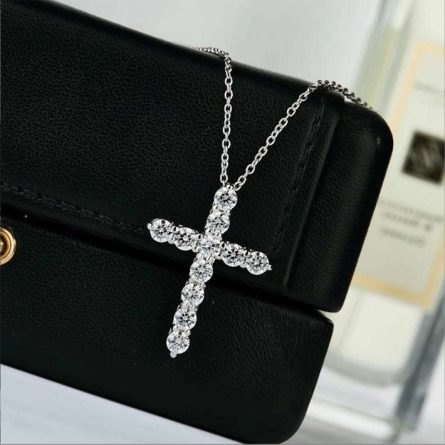 Hot-Selling European And American Fashion Accessories Cross Jesus 2.8Mm Round S925 Sterling Silver Mossanite Pendant Ins Internet Celebrity - Image 3
